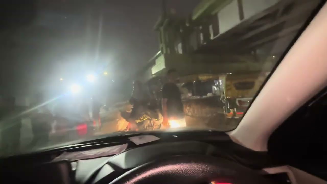 Kafi jaam hai road mai 