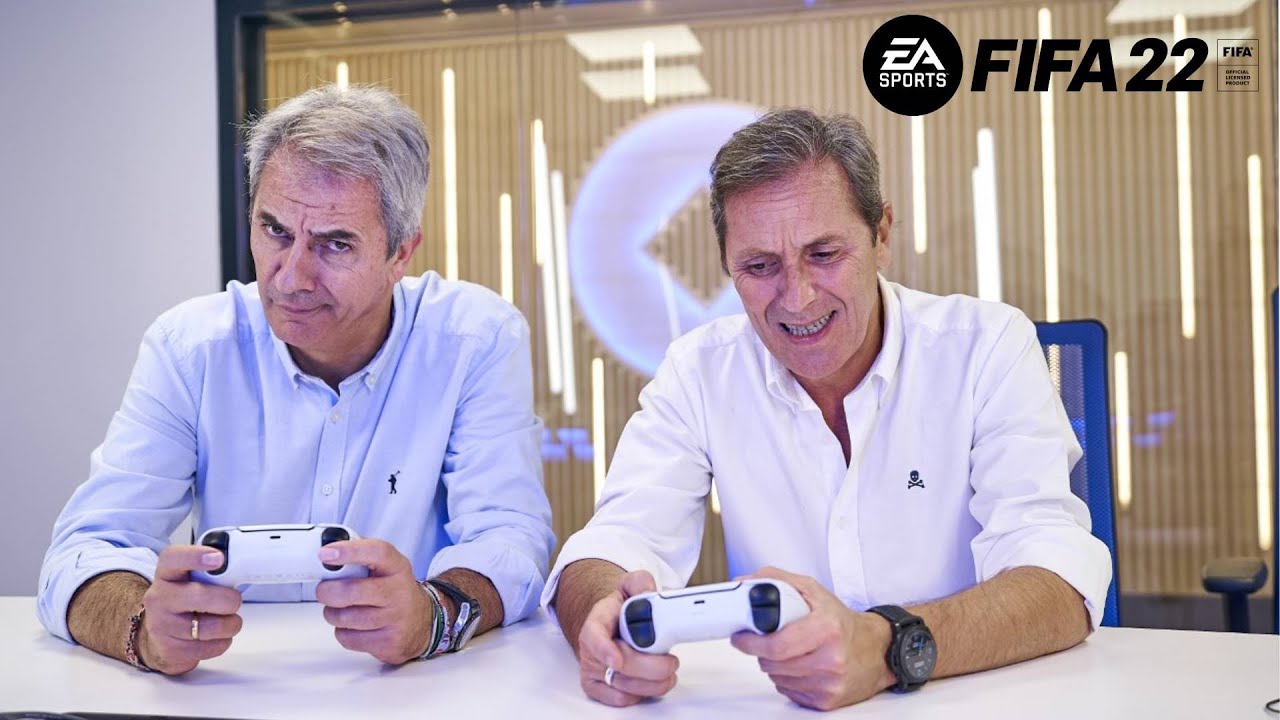 Manolo Lama y Paco González juegan y narran al mismo tiempo un partido de FIFA 22
