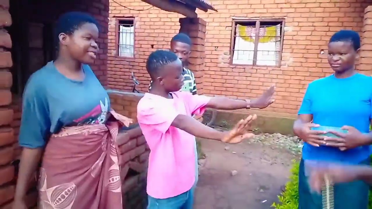 Mundisiyile changa ndichomwechi😂😂
