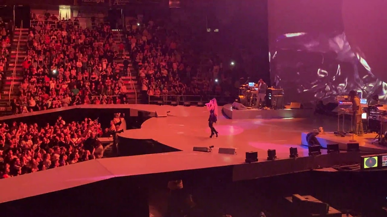 Ariana Grande - Dangerous Woman (LIVE) Times Union Center Albany - 03/18/19