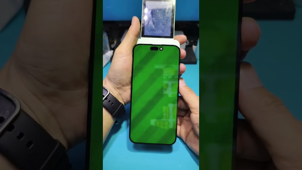 iPhone 14 Pro Max water damage causes green screen!#mobile #repair #phonescreen