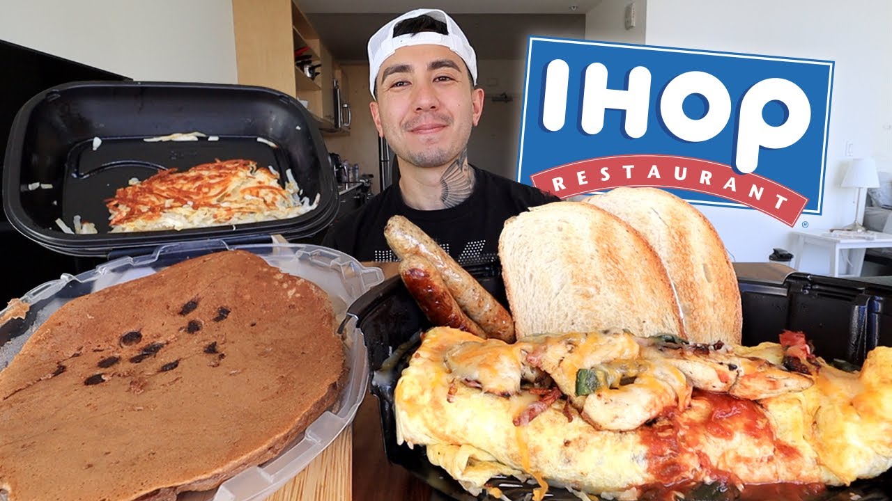 MUKBANG EATING IHOP Chocolate Chip Pancakes, Chicken Fajita Omelette, Hashbrowns