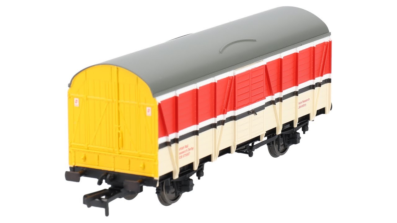 Hornby CCT Van in the Later RTC Livery