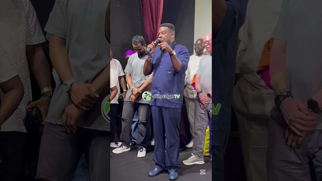 MOMENT KUNLE AFOLAYAN INTRODUCED HIS BROTHER AREMU AFOLAYAN AT RECALL MOVIE PREMIERE