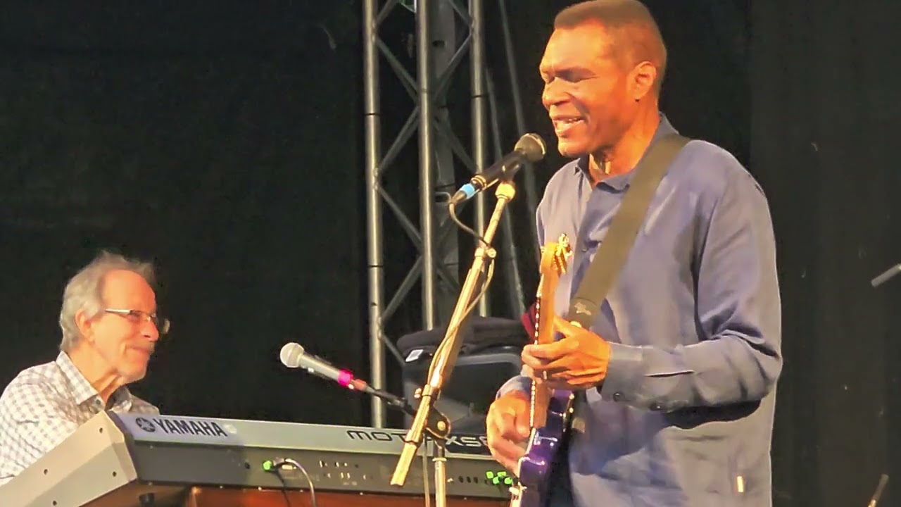 Robert Cray and Band 