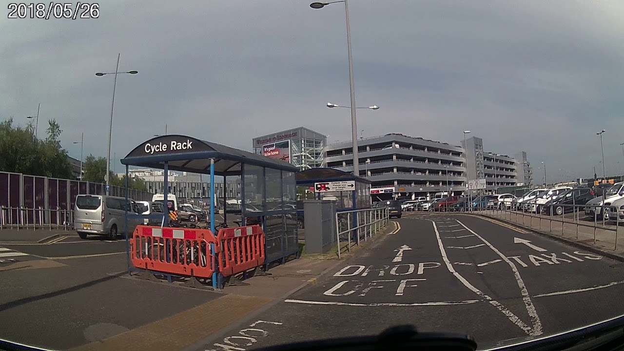 Collection and drop off at Edinburgh Airport EDI