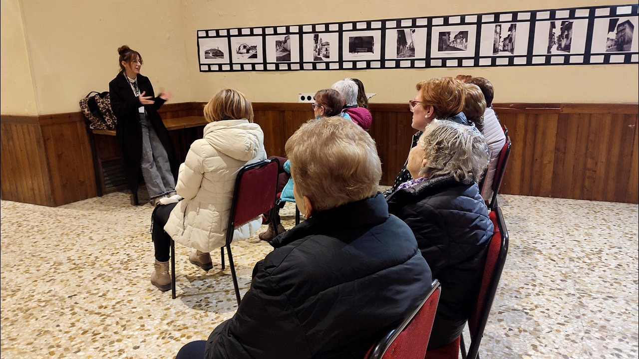 Re connectar per evitar la soledat