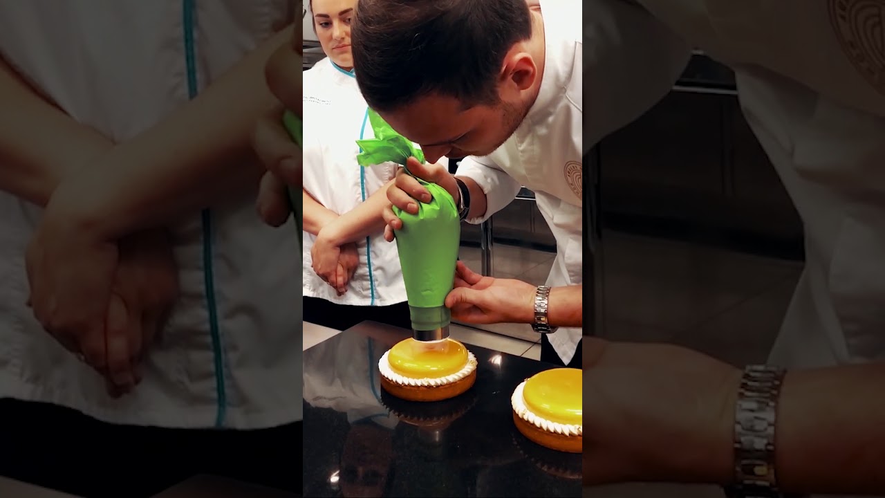 Master Class Boutique Style Petit Gateauix with chef Amaury Guichon