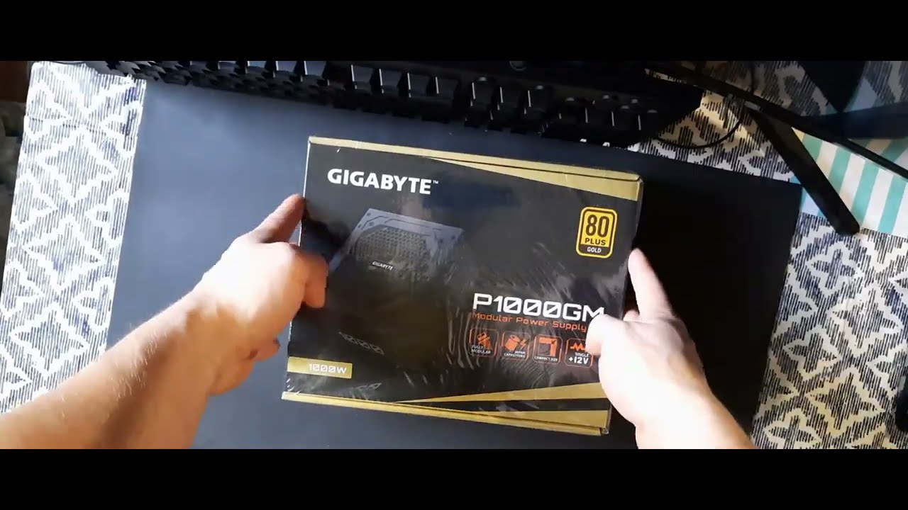 GIGABYTE P1000GM Разпакування Unpacking