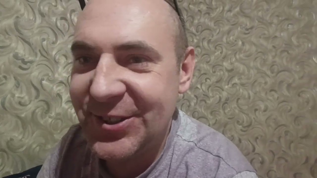 Аквариум готов,насыпал песок,налил воды и фильтр)))
