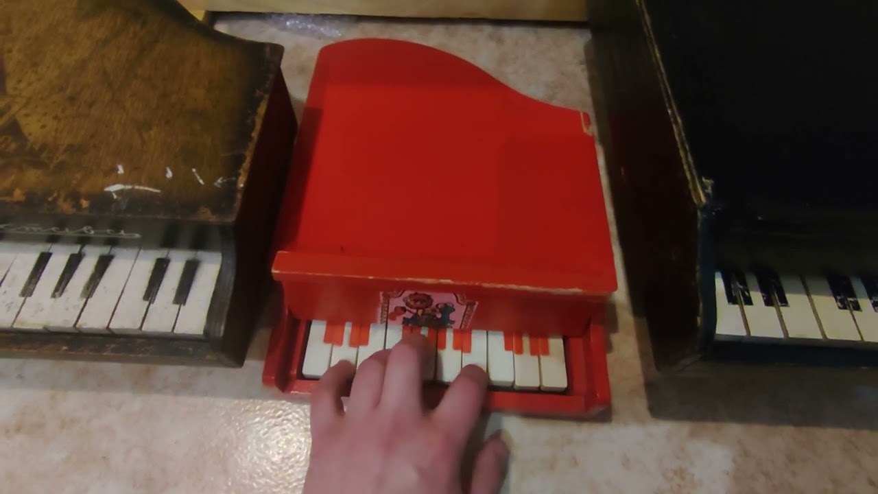 Обзор моей коллекции детских акустических фортепиано, часть 2.