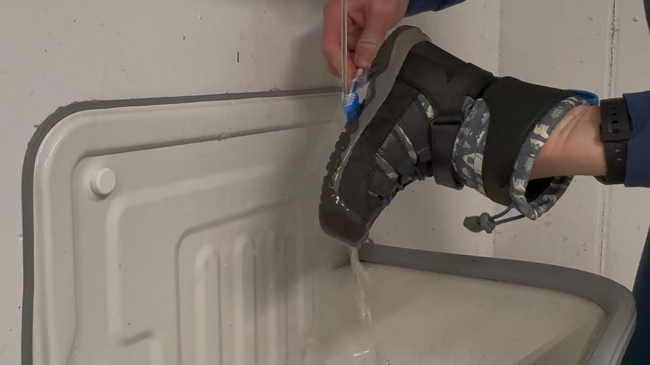 Nighttime ASMR - Dad cleaning kids boots