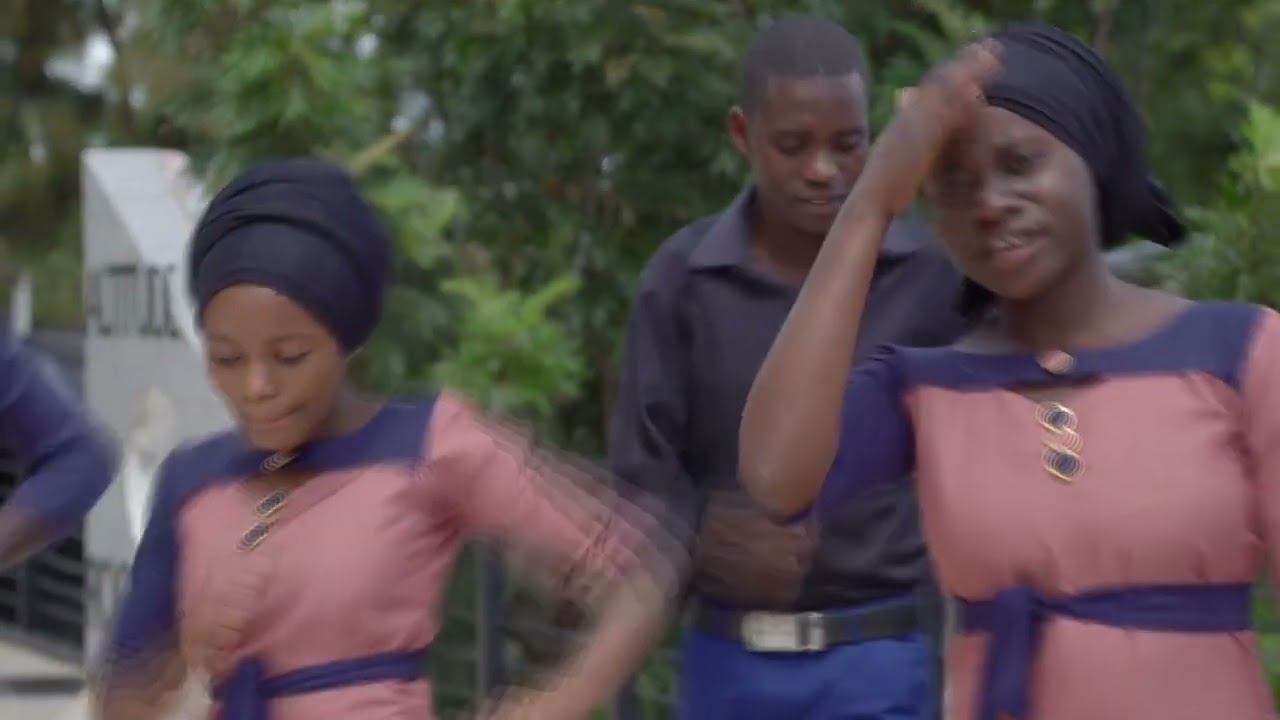 CHORALE MAKERUBI - TUWE MACHO(Vidéo clip officiel)