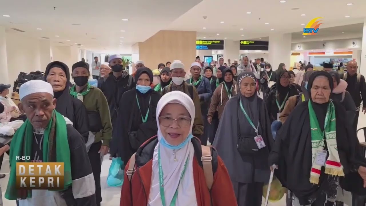 KONFLIK TIMUR TENGAH RATUSAN JAMAAH UMROH TIBA