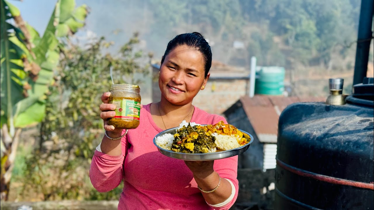 Gundruk khayra daura chirnalai noranko bal nikaldai😊#siruthapamagar#villagelife#vlog