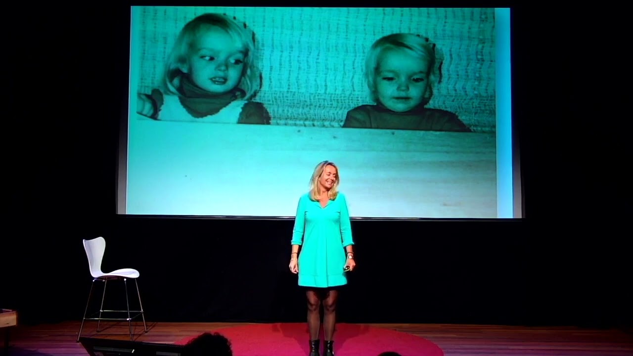 De gelukskoffer, de les van je leven | Clara den Boer | TEDxGooisemeren