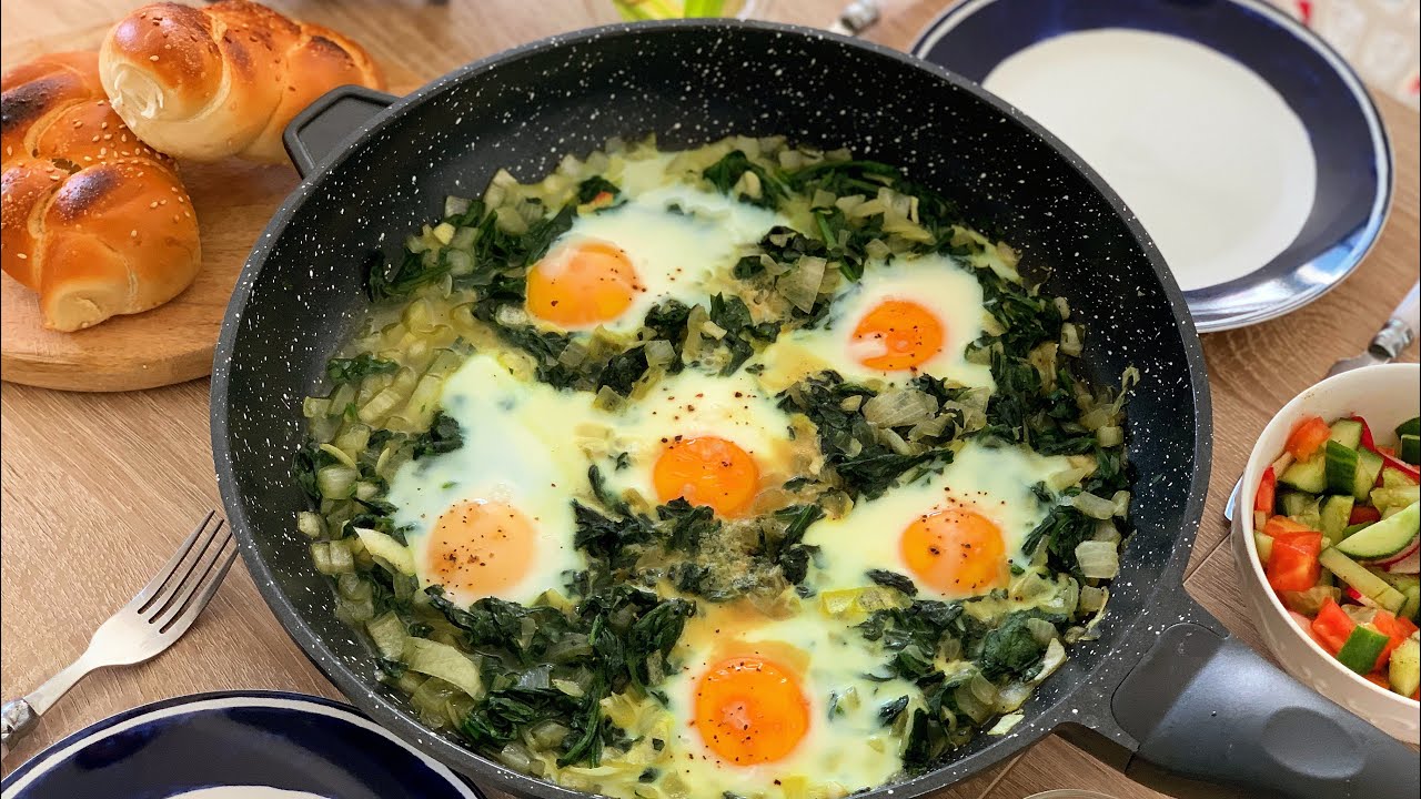 פודיק: שקשוקה תרד פרווה 🍃🍳 שקשוקה ירוקה - Green Spinach Shakshuka - מתכון קל לארוחת בוקר! Foodik