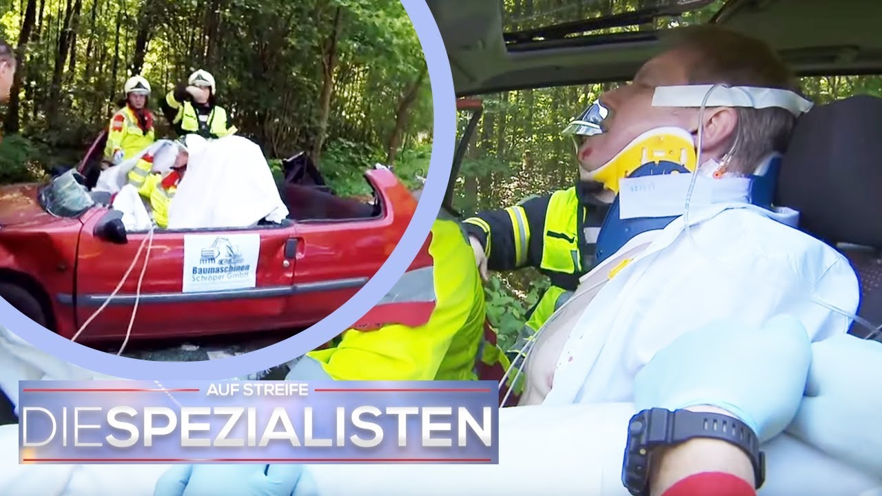 Mann im Auto eingequetscht: Feuerwehr nimmt Autodach ab! | Oliver Dreier | Die Spezialisten | SAT.1