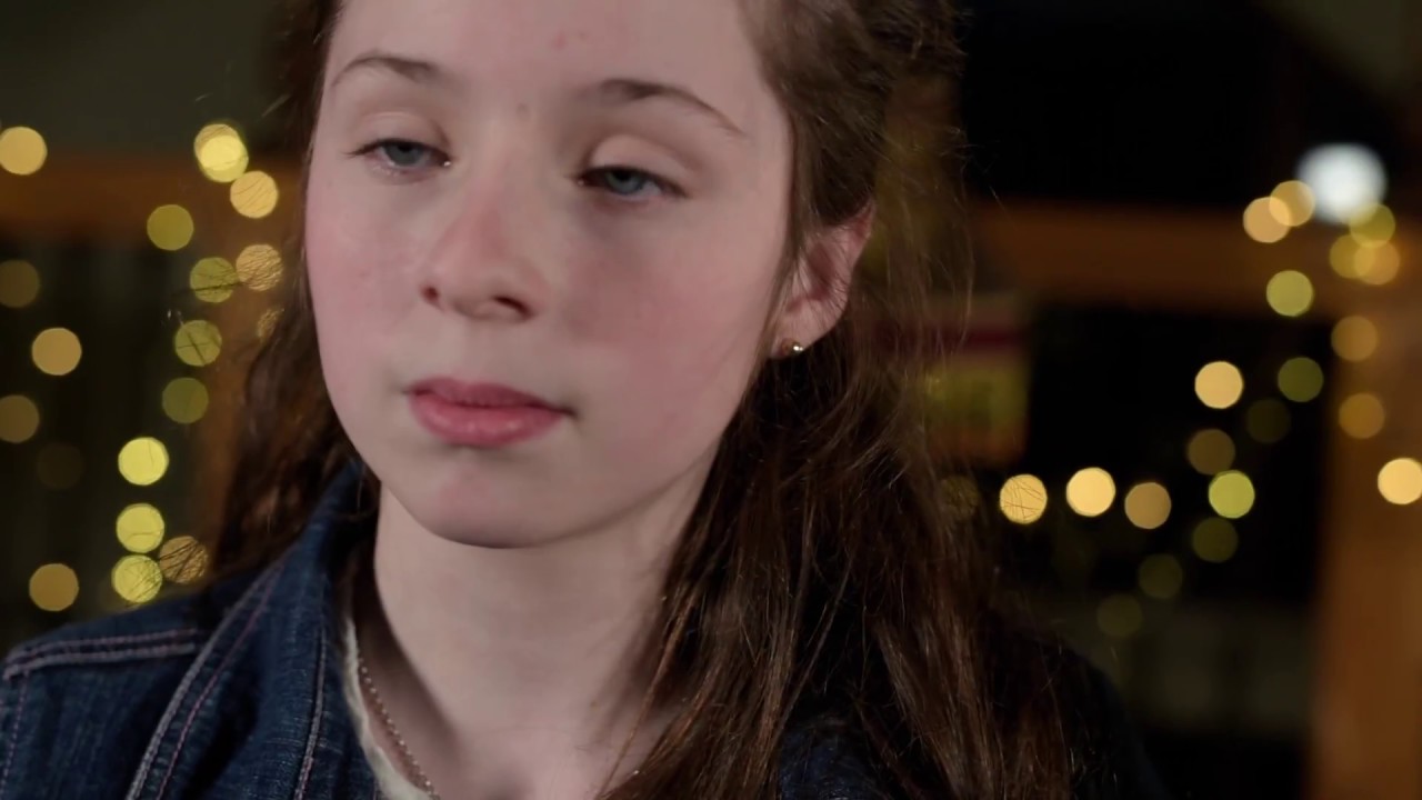 Sessions in the house 79.Caitriona Lagan. Maid behind the bar/St Ann's Reel.