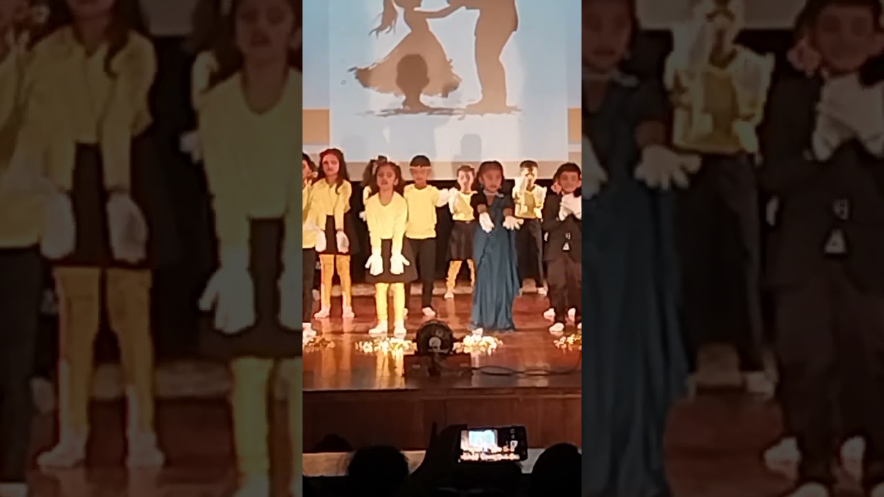 Beautiful dance on topic parents 😍👌