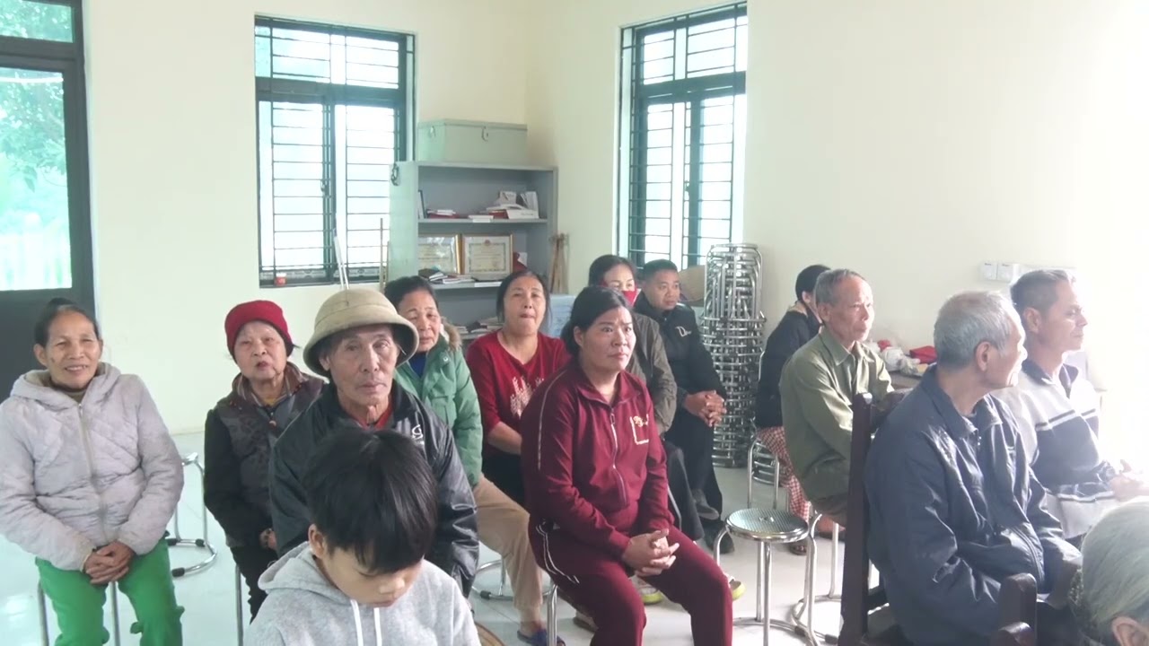 Xã Thanh Sơn Trao 70 xuất quà tết cho hộ nghèo, cận nghèo