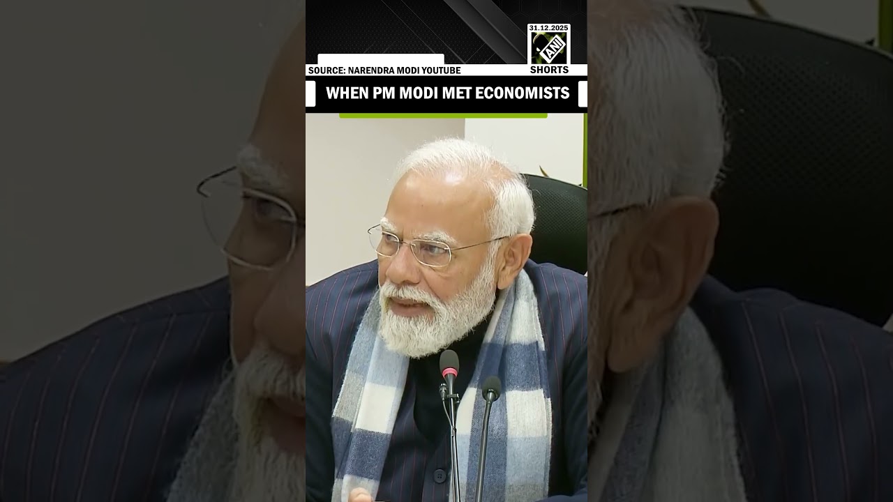Big Breaking! PM Modi chairs a meeting with economists at NITI Aayog in Delhi