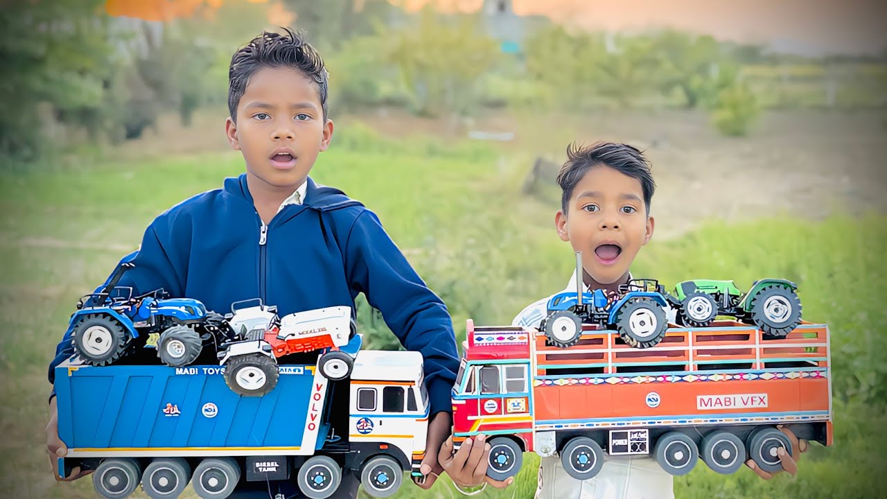 My new trucks & tractors ( मेरे ट्रक को शेर लेकर भाग गया है।) The lion has run away with my truck 
