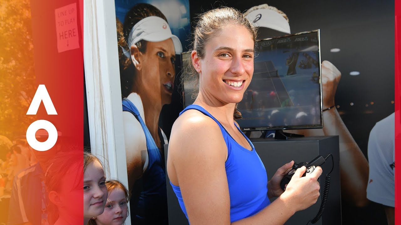 Tennis stars try out AO Tennis | Australian Open 2018