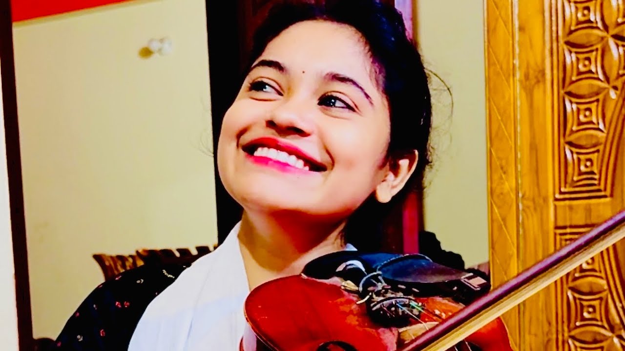 চাদনী সরকারের গানে নাচলেন হাজার হাজার দর্শক। এস্কের আগুন জলছে বুকে।