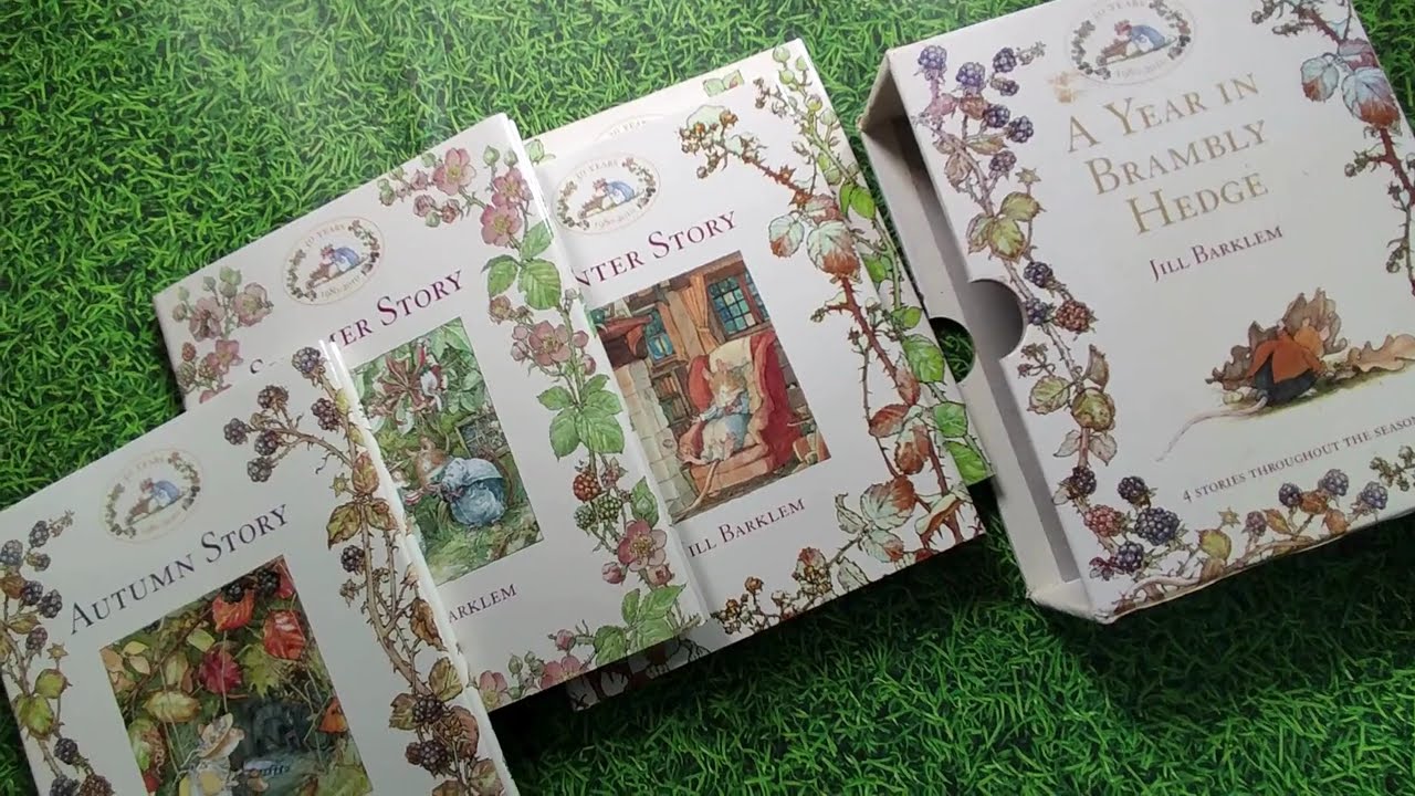 A Year in Brambly Hedge by Jill barklem