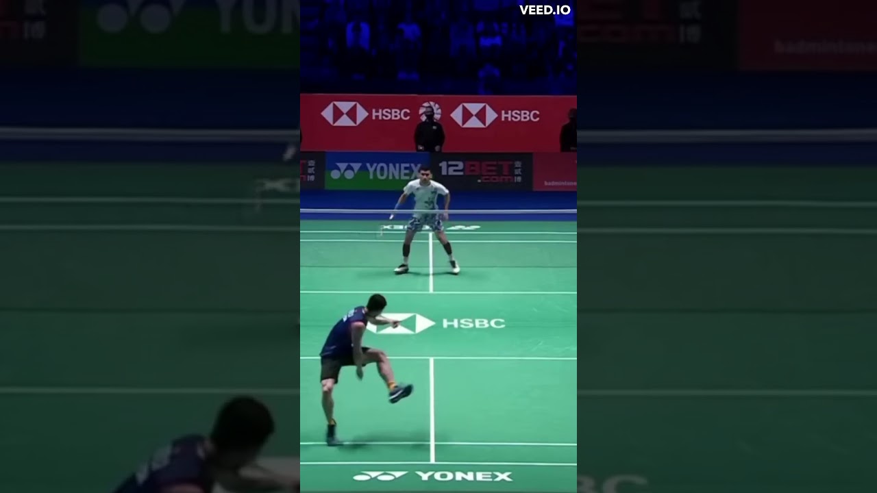 Unbelievable Badminton Trick Shot: Mastering the Impossible #shorts #BadmintonTrickShots