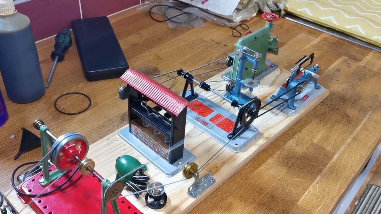 Bowman M130 running Wilesco Workshop