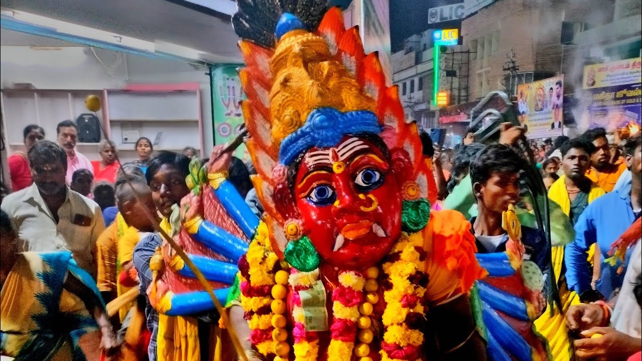 பத்ரகாளி வேடம் அக்னி கரகம் அலகு குத்துதல் மாசி குண்டம் திருவிழா திருச்செங்கோடு சின்ன ஓங்காளியம்மன் 