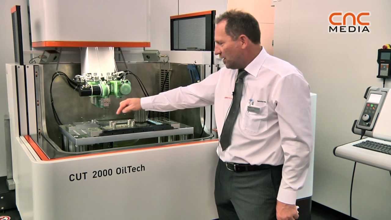 AgieCharmilles CUT 2000 OilTech  @ EMO Hannover 2011 [GER]
