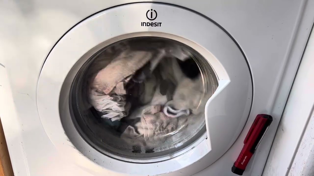 Indesit IDV75 10th Anniversary 