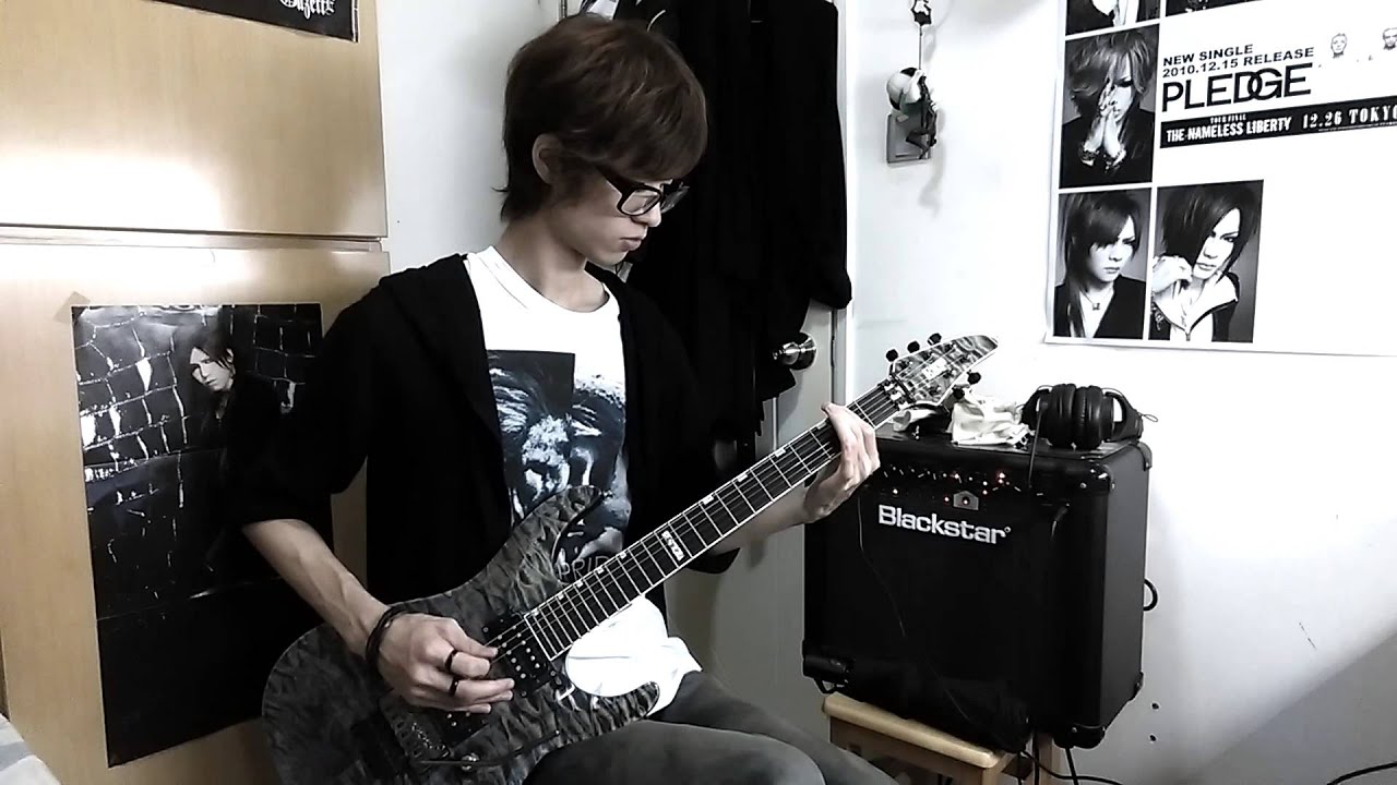 the GazettE - LUCY gutiar solo covered by Moz