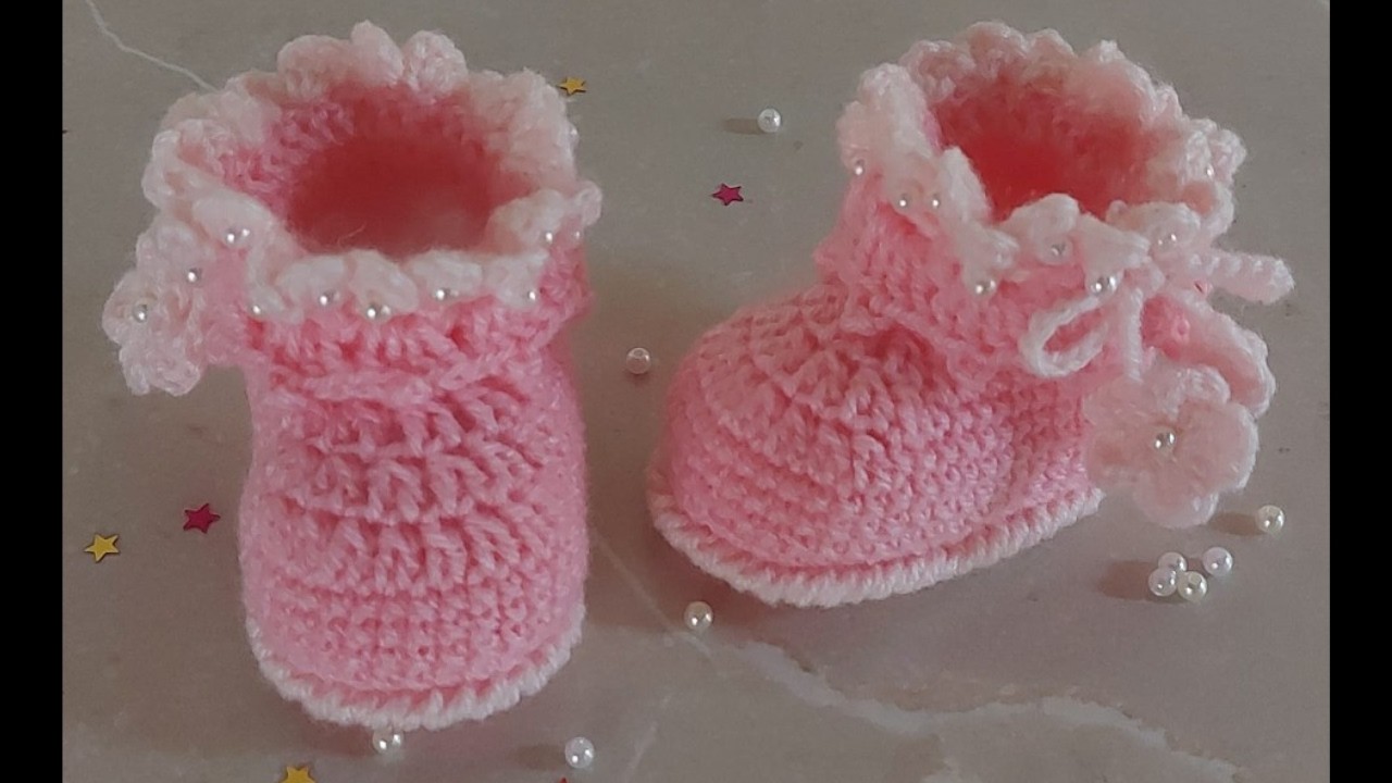 Sapatinho de bebê feito com lã (de 0 a 6 meses - solado 8cm) 🥰❤️