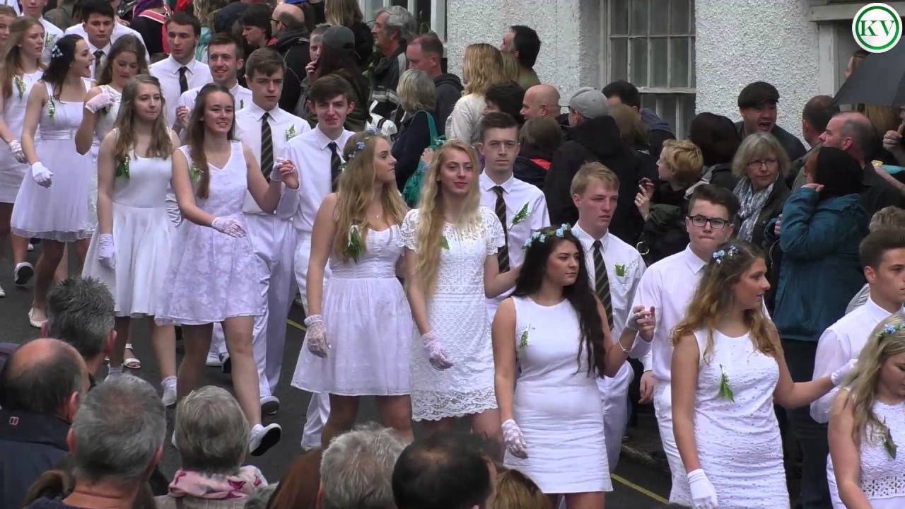 Helston Flora day 2016, The Children's Dance