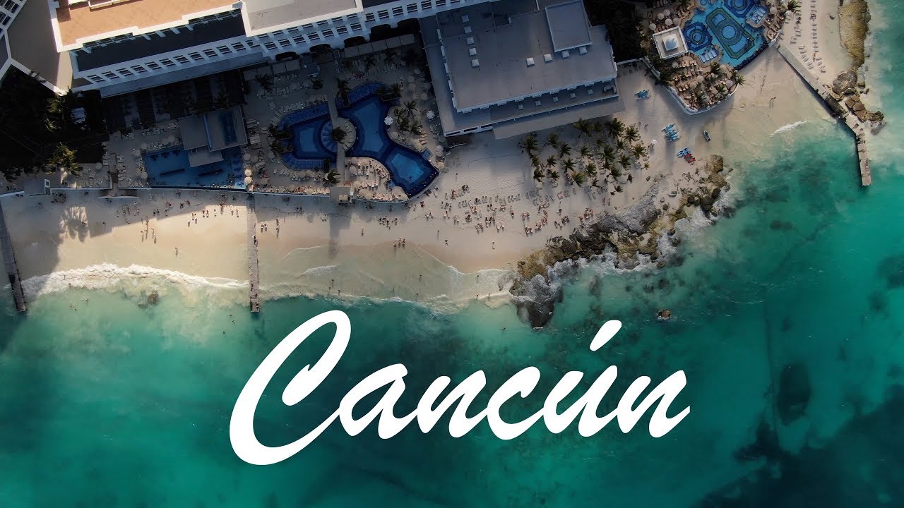 Canc&uacute;n - Aerials of Blue