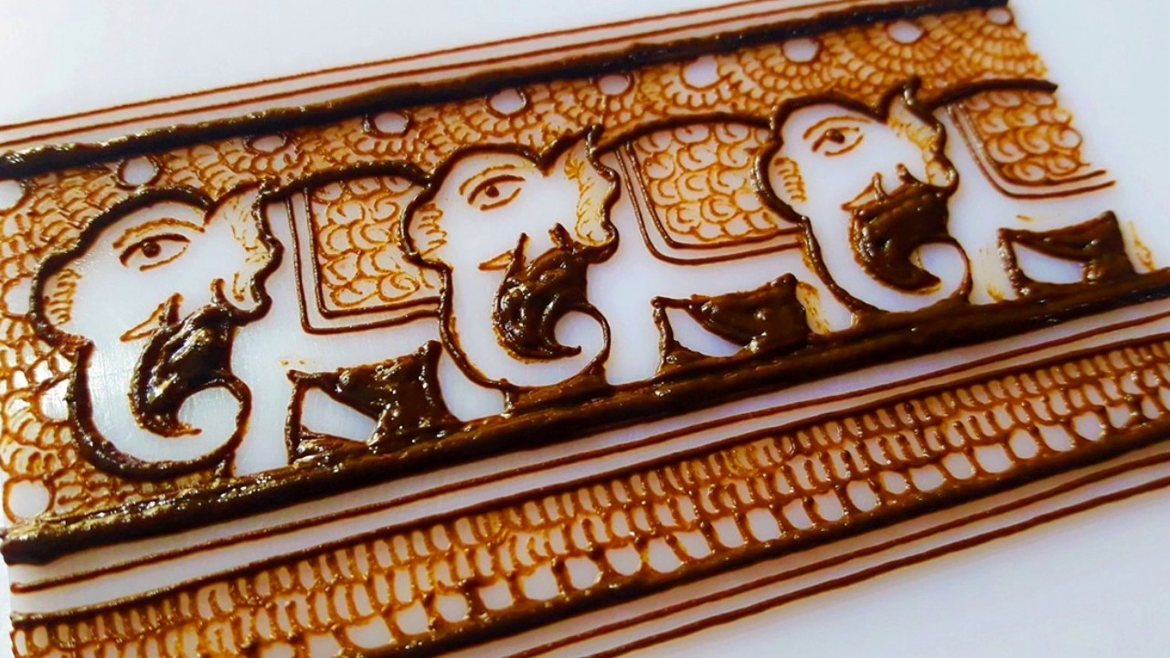 #mehendi #hennadesign 
Learn how to make elephant border new henna Mehendi design