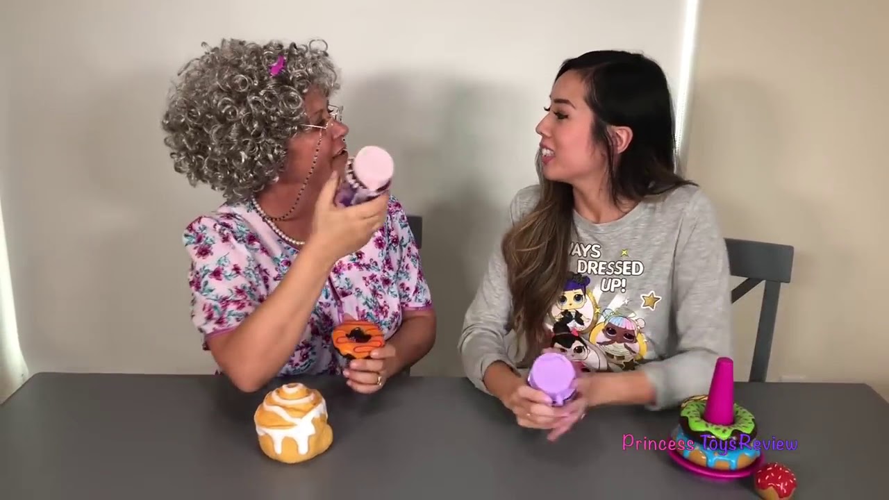 Princess Pretend Play with Donut Bakery Shop Pretend Food Toys   Smooshy Mushy Cup 'n Cakes 1