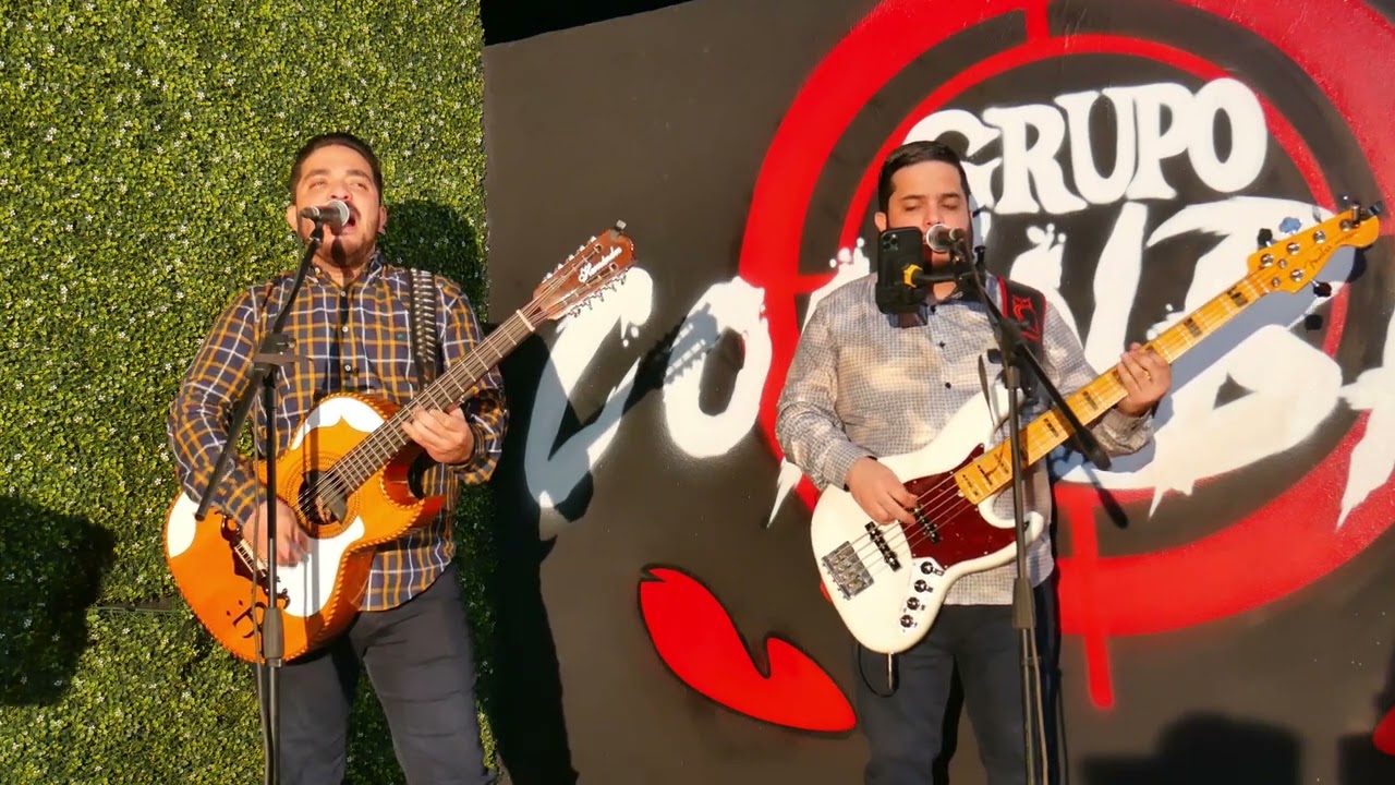 Grupo Comnbate - El Peine (EN VIVO 2023)