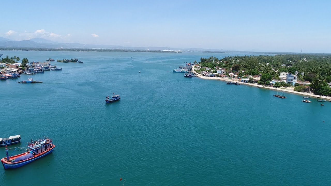 Ký sự miền trung : Viên ngọc xanh Tam Hải