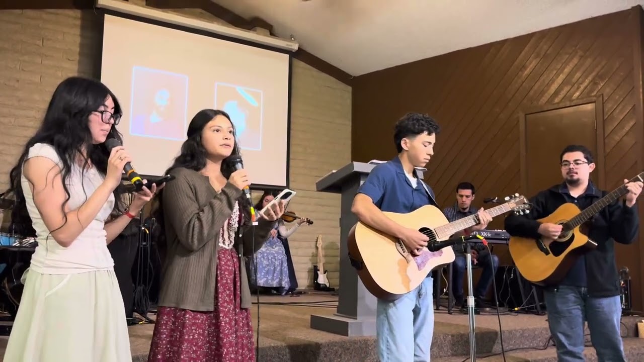 Rosa de Saron - Sis. Adelina Torrez and Andrea Moraila