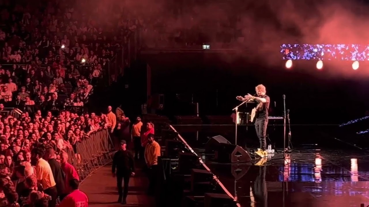 Ed Sheeran - I See Fire (+ talking about the story behind)