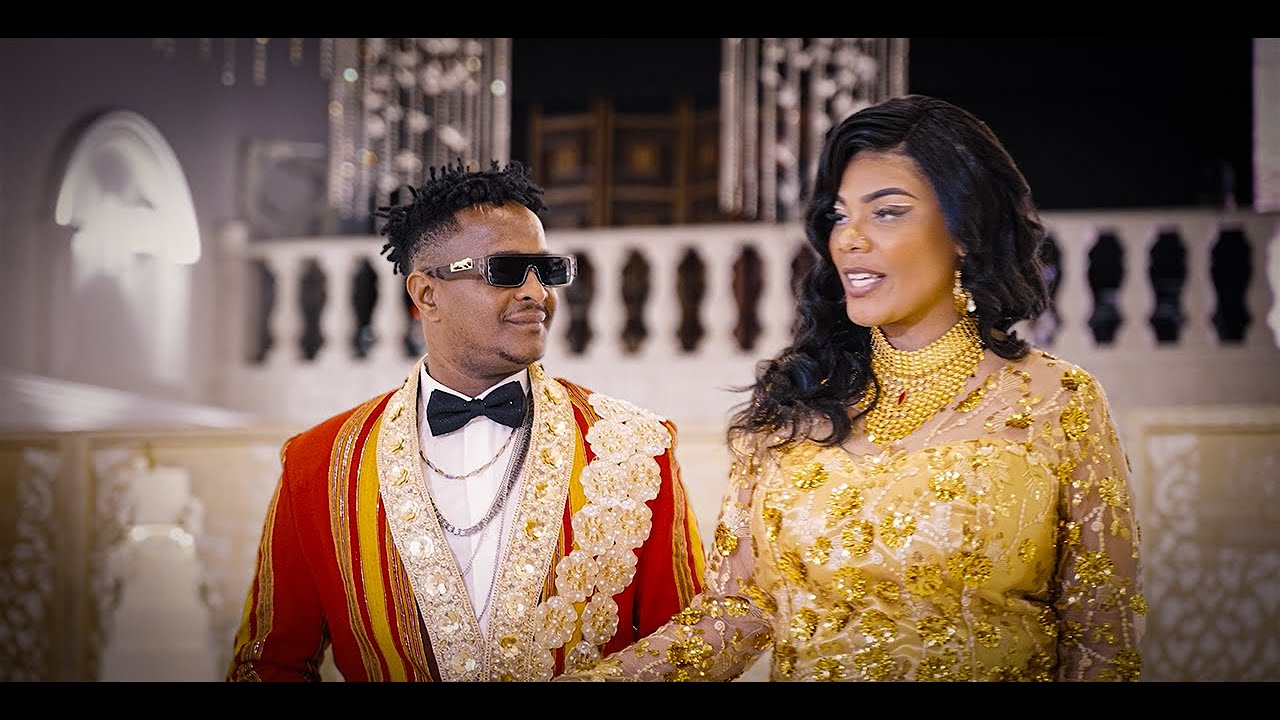 TEASER -  BERTONE ET LAELA ( OFFICIEL VIDEO )