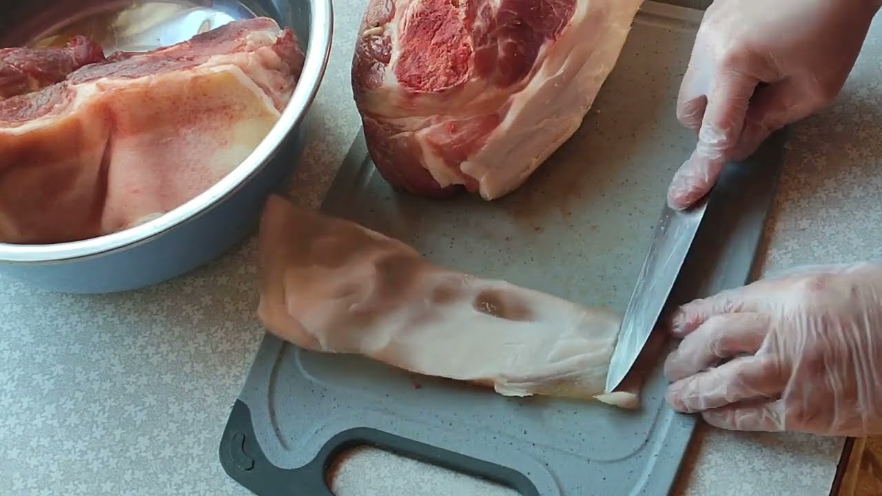 Подготовка мяса для ветчины из свиной лопатки (+обвалка части отруба)
