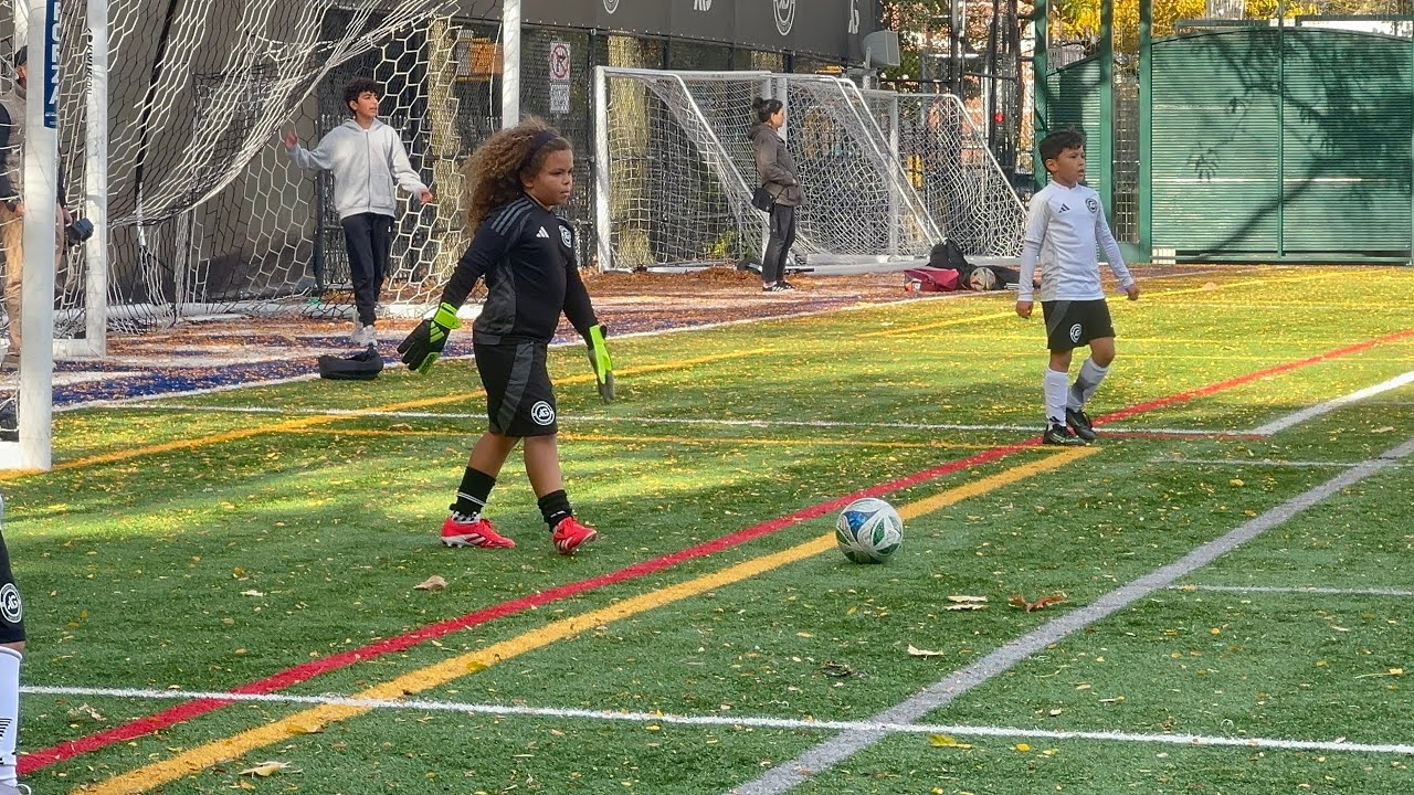 U9 7v7 Soccer Match | Highlights | AGSC 2017 Green vs Manhattan Kickers | Goalkeeper Fall 2025