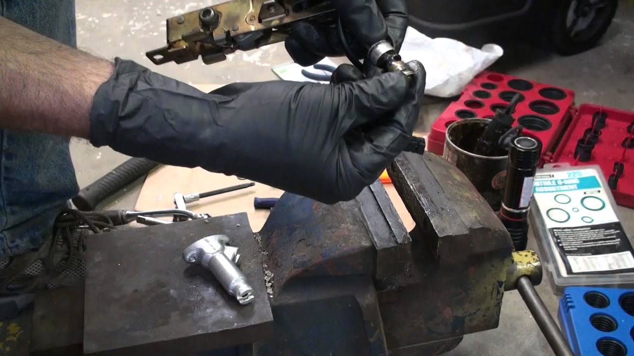 Rebuilding Hydraulic latch cylinders Mercedes convertible R129, W124 convertible latch