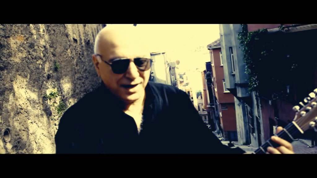 Koma Wetan (Kerem Gerdenzerî) Keçik Çima Ditirsî